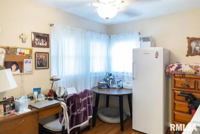 $190,000 | 1035 Lawrence Drive, Canton, IL 61520