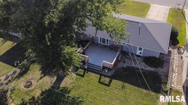 $190,000 | 1035 Lawrence Drive, Canton, IL 61520