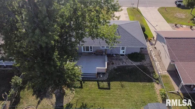$190,000 | 1035 Lawrence Drive, Canton, IL 61520