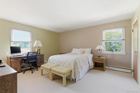 $799,000 | 16 Amherst Lane, Smithtown, NY 11787