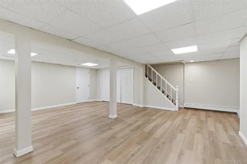 $799,000 | 16 Amherst Lane, Smithtown, NY 11787