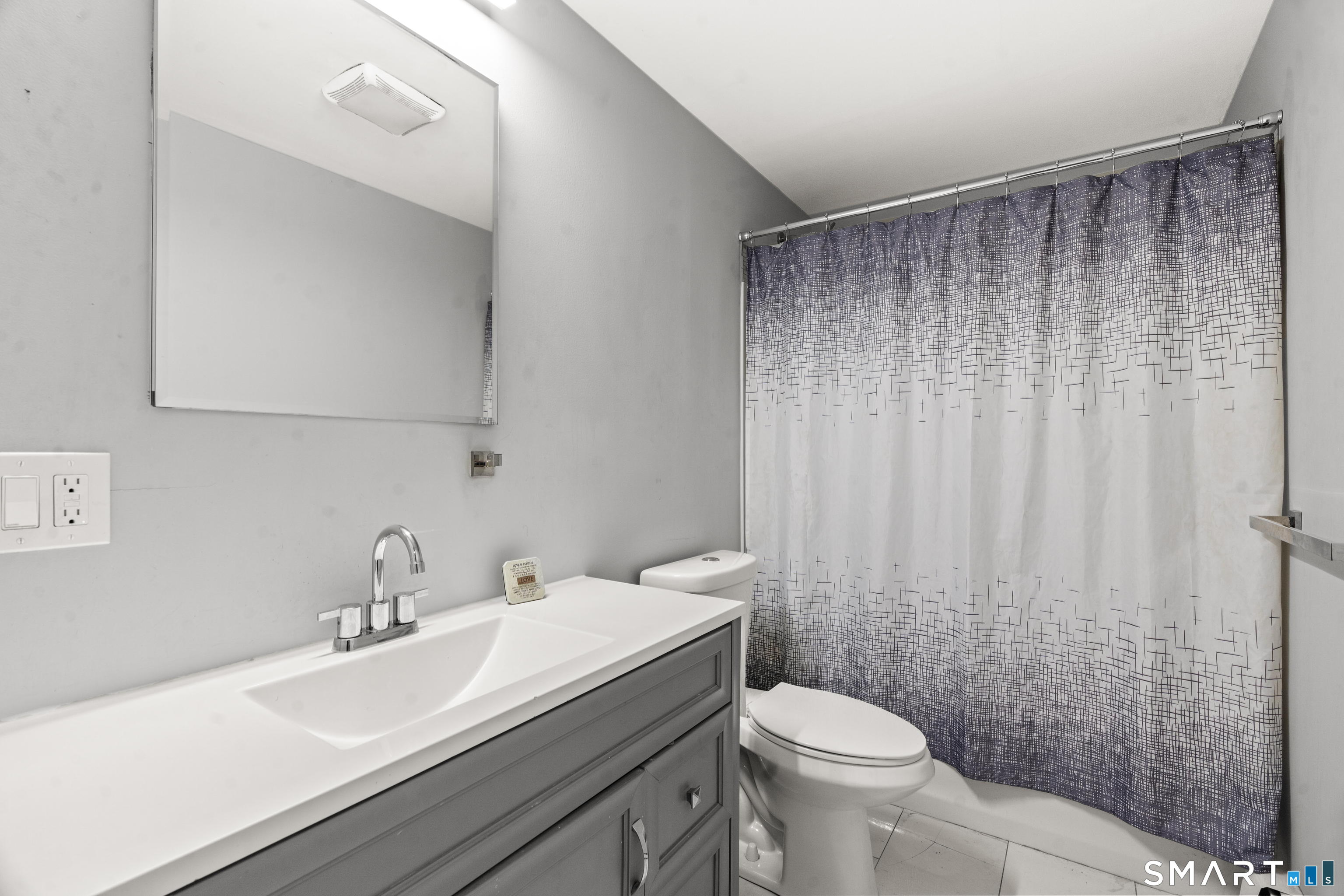 41 Pine Tree Ridge Meriden, CT 06450 - Photo 9 of 16 Full bathroom on upper level