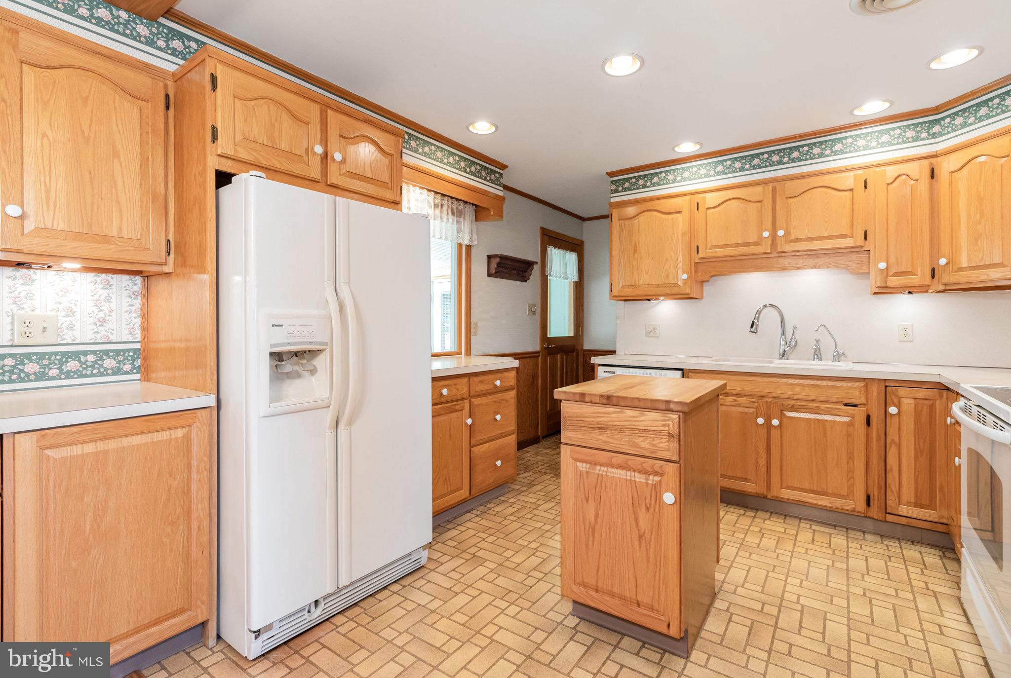 4603 Surrey Road Harrisburg, PA 17109 - Photo 9 of 29