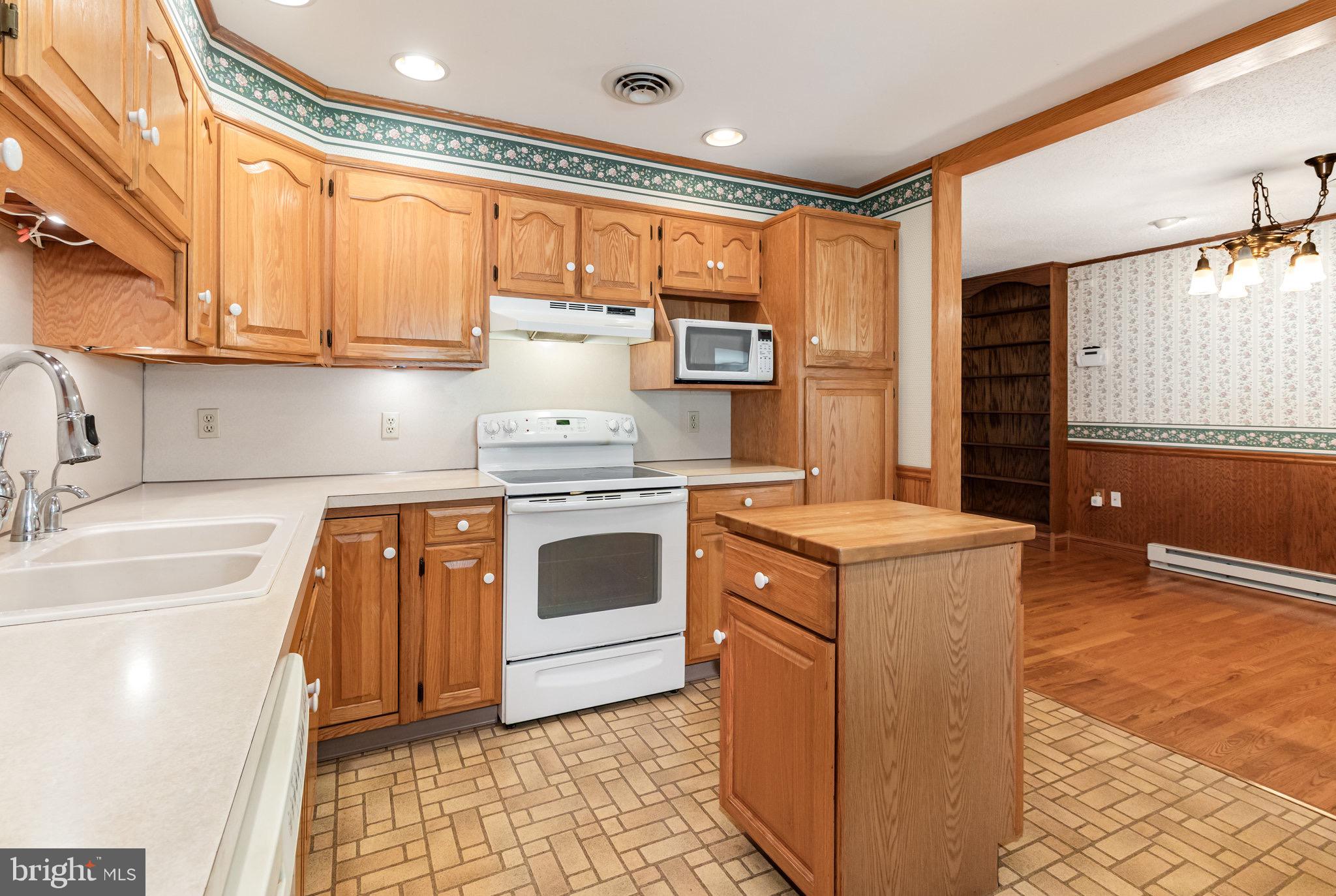 4603 Surrey Road Harrisburg, PA 17109 - Photo 10 of 29