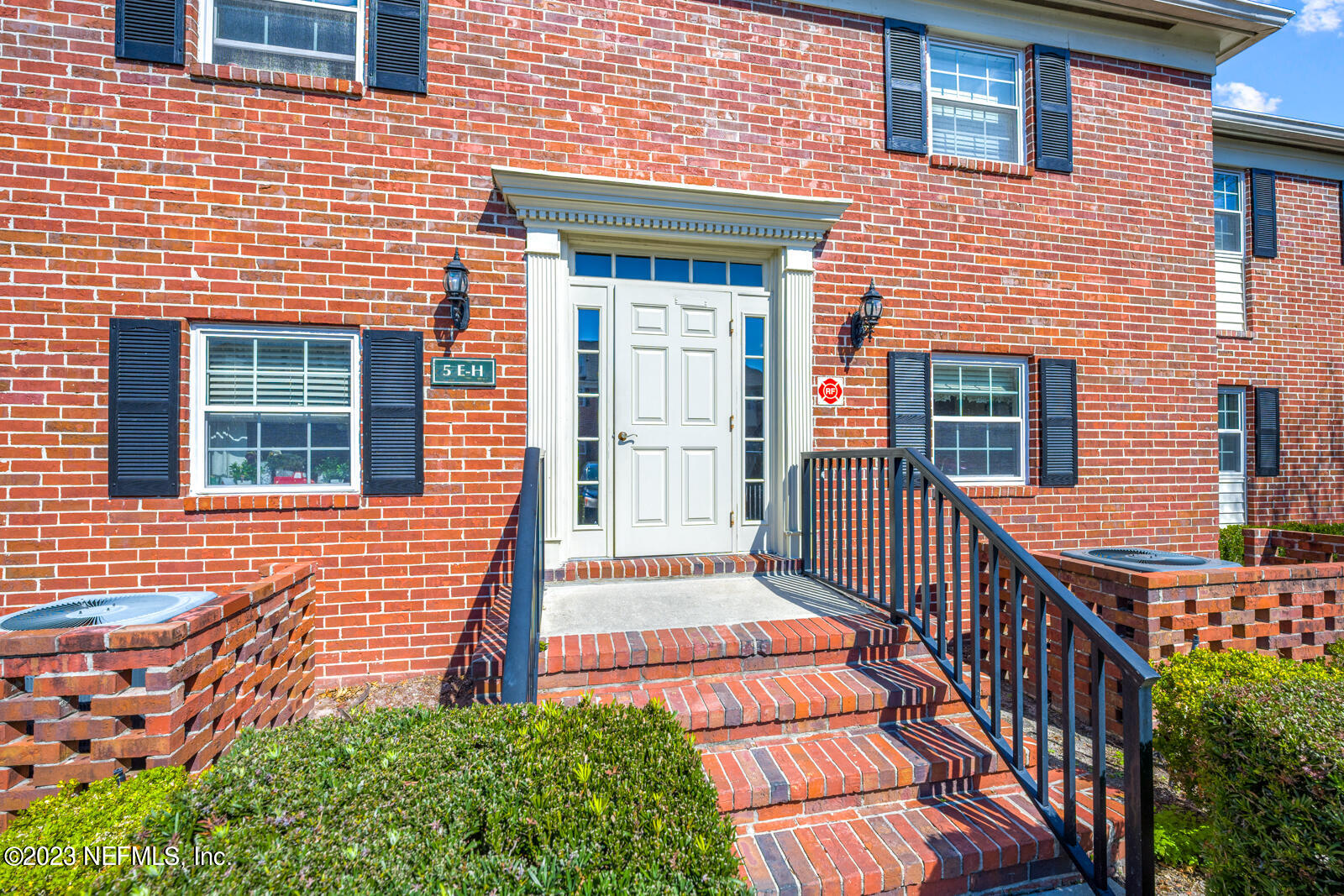 4915 Baymeadows Road, Unit 5F Jacksonville, FL 32217 - Photo 3 of 35 Exterior