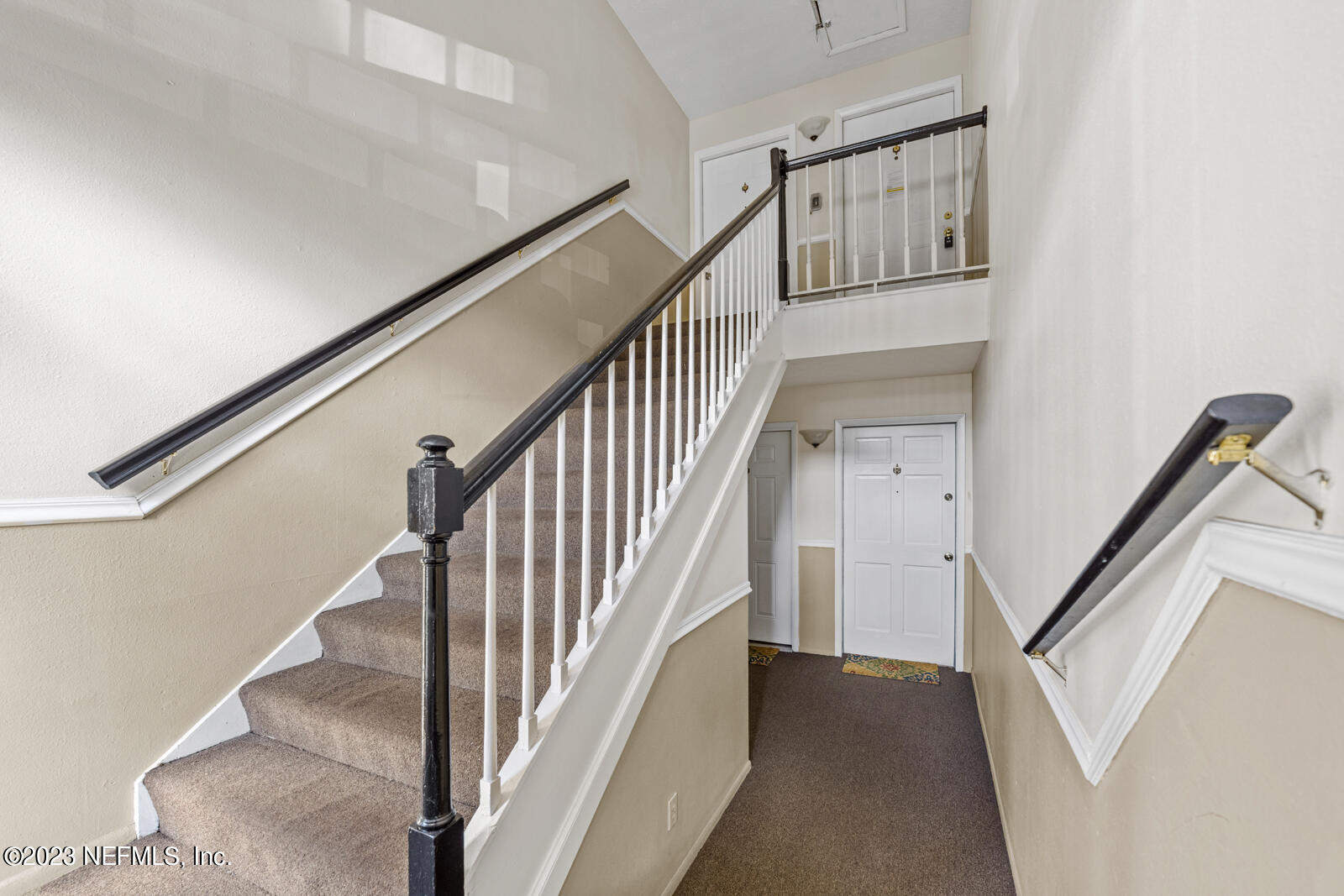 4915 Baymeadows Road, Unit 5F Jacksonville, FL 32217 - Photo 4 of 35 Interior Entrance