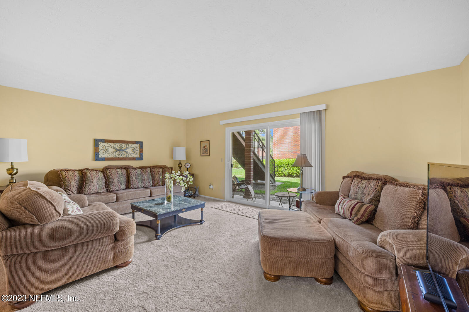 4915 Baymeadows Road, Unit 5F Jacksonville, FL 32217 - Photo 7 of 35 Living Room