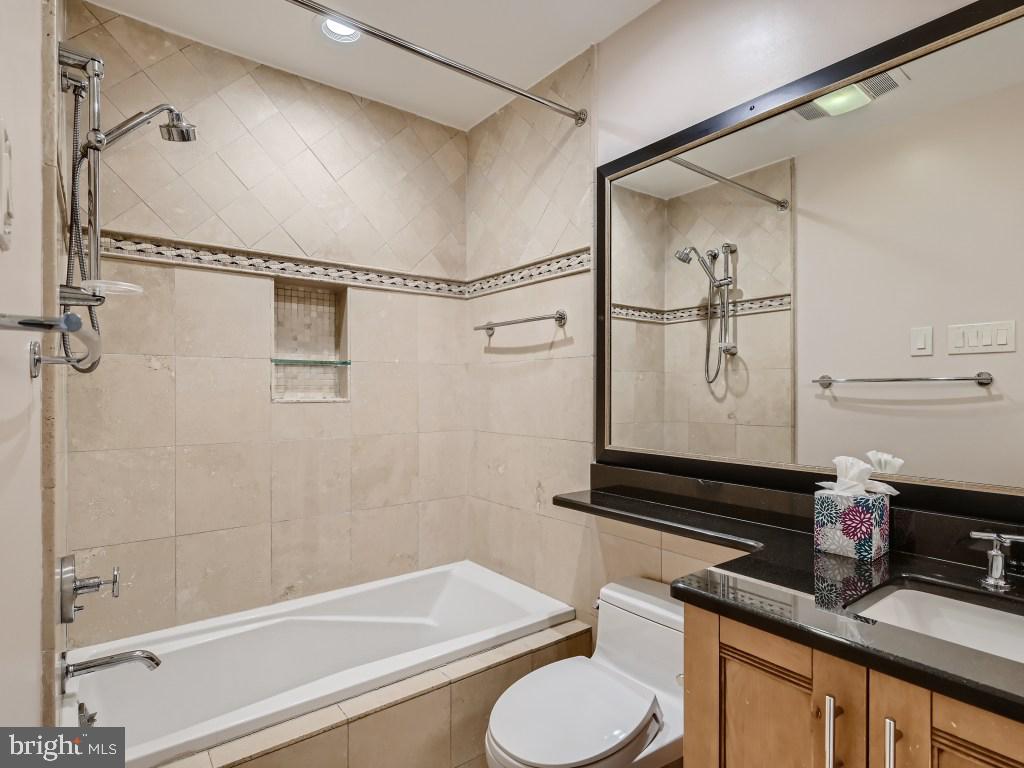 1609 Hopefield Road Silver Spring, MD 20905 - Photo 20 of 30 Main Level Hall Bath
