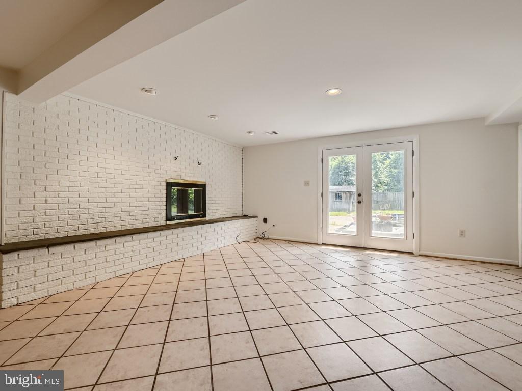 1609 Hopefield Road Silver Spring, MD 20905 - Photo 22 of 30 Basement w/ Fire Place
