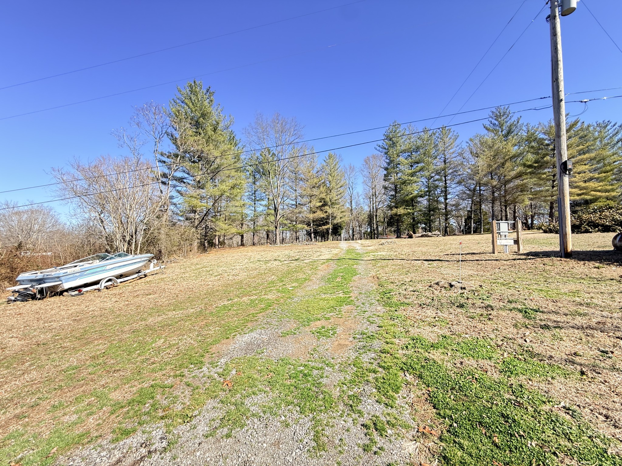 1324 Edmenson Road Clarksville, TN 37040 - Photo 7 of 14 a view of pool of water with palm trees