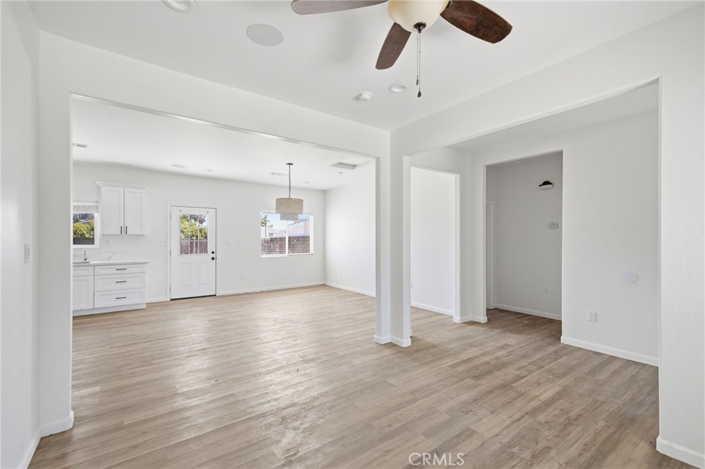 805 Lawson Road Bakersfield, CA 93307 - Photo 8 of 31
