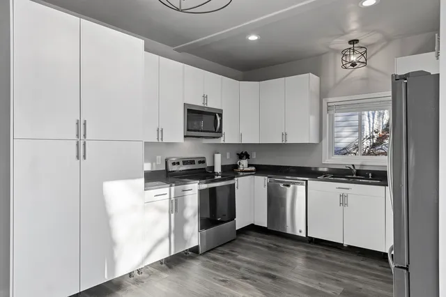 $359,900 | 337 South Quincy Street, Green Bay, WI 54301