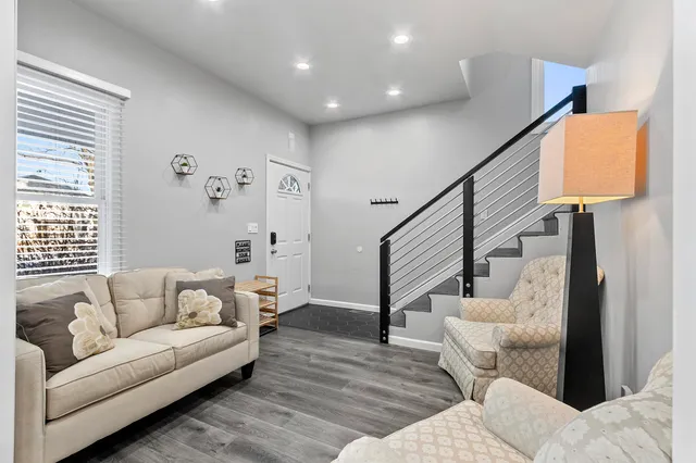 $359,900 | 337 South Quincy Street, Green Bay, WI 54301