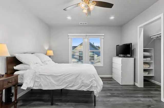 $359,900 | 337 South Quincy Street, Green Bay, WI 54301