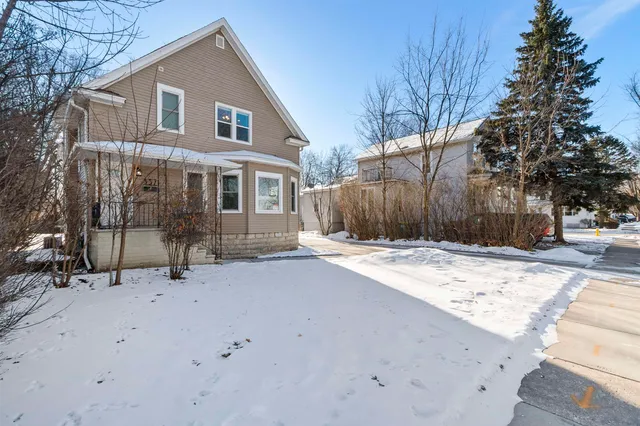 $359,900 | 337 South Quincy Street, Green Bay, WI 54301