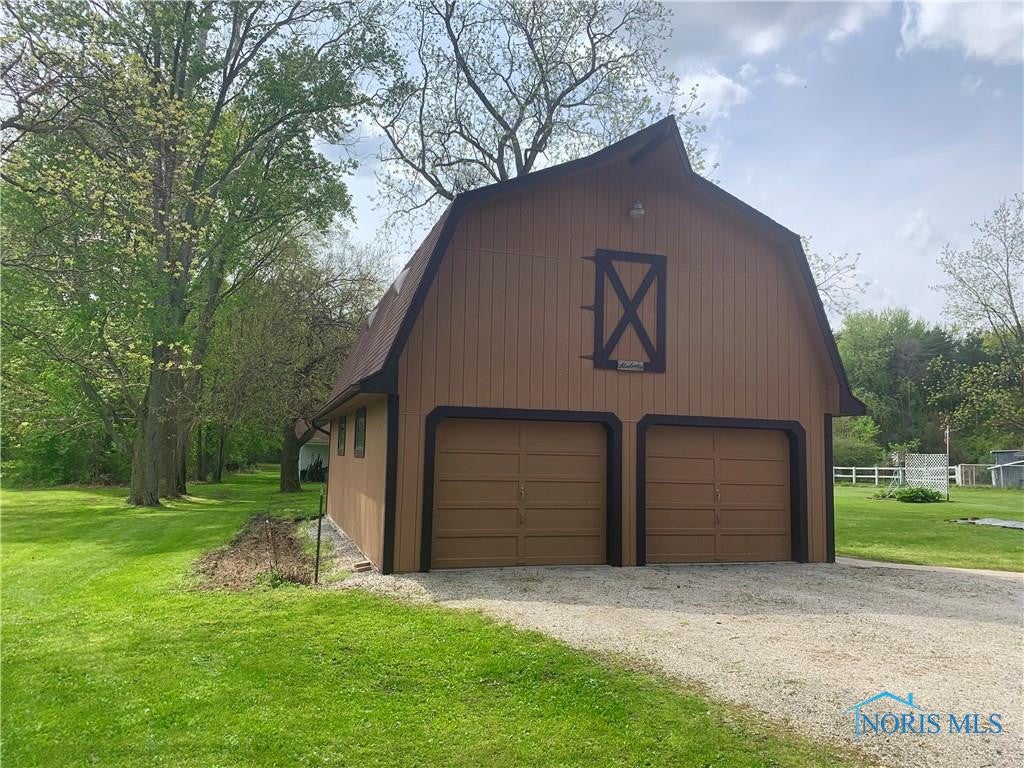 3812 Weckerly Road Monclova, OH 43542 - Photo 2 of 5 Gallery Image 2