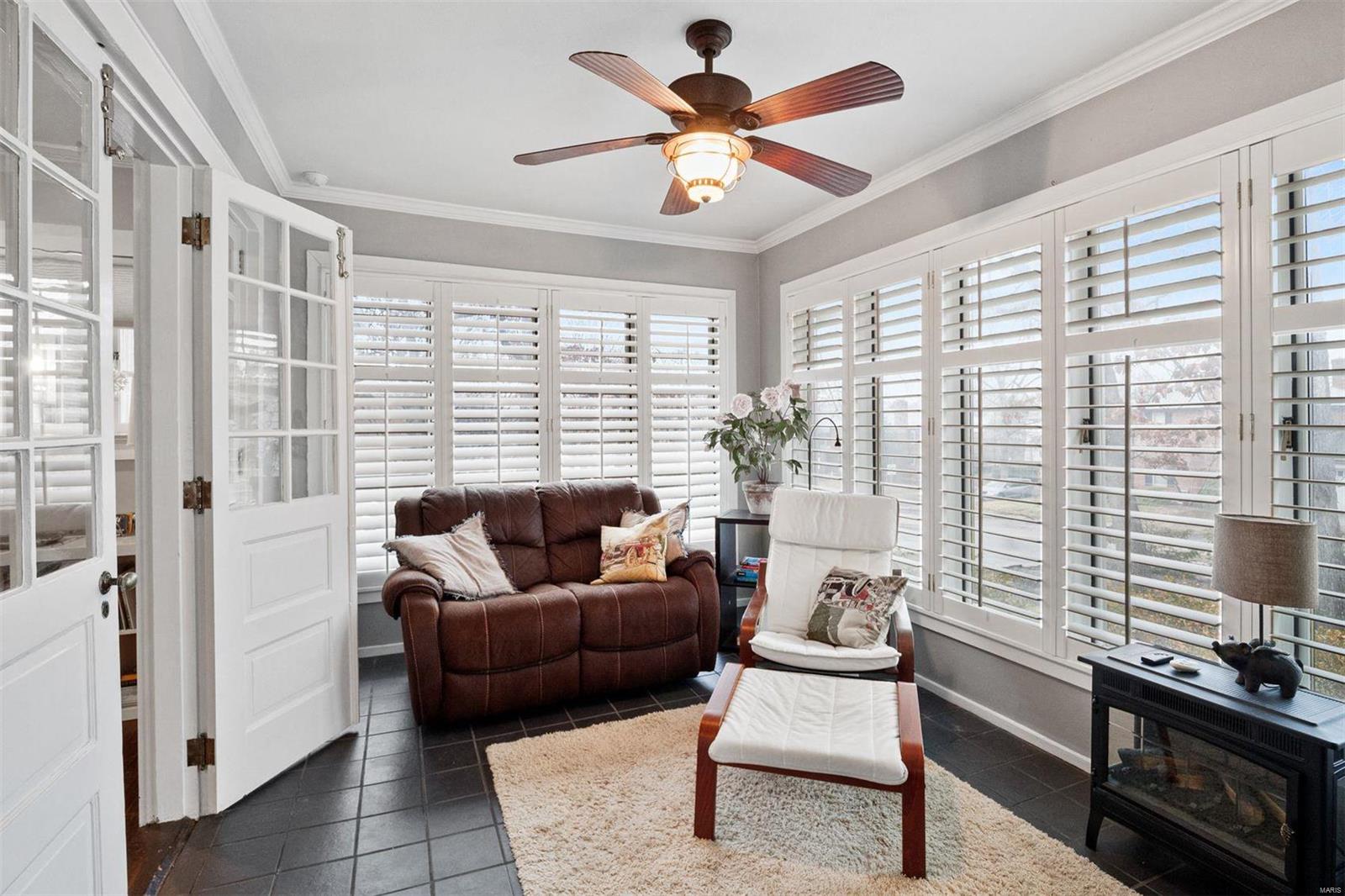 147 North Hanley Road St. Louis, MO 63105 - Photo 13 of 45 Gallery Image 13