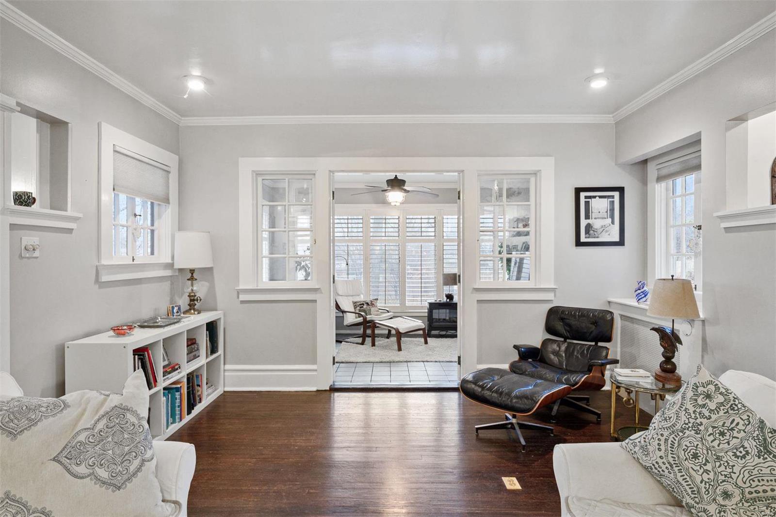 147 North Hanley Road St. Louis, MO 63105 - Photo 9 of 45 Gallery Image 9