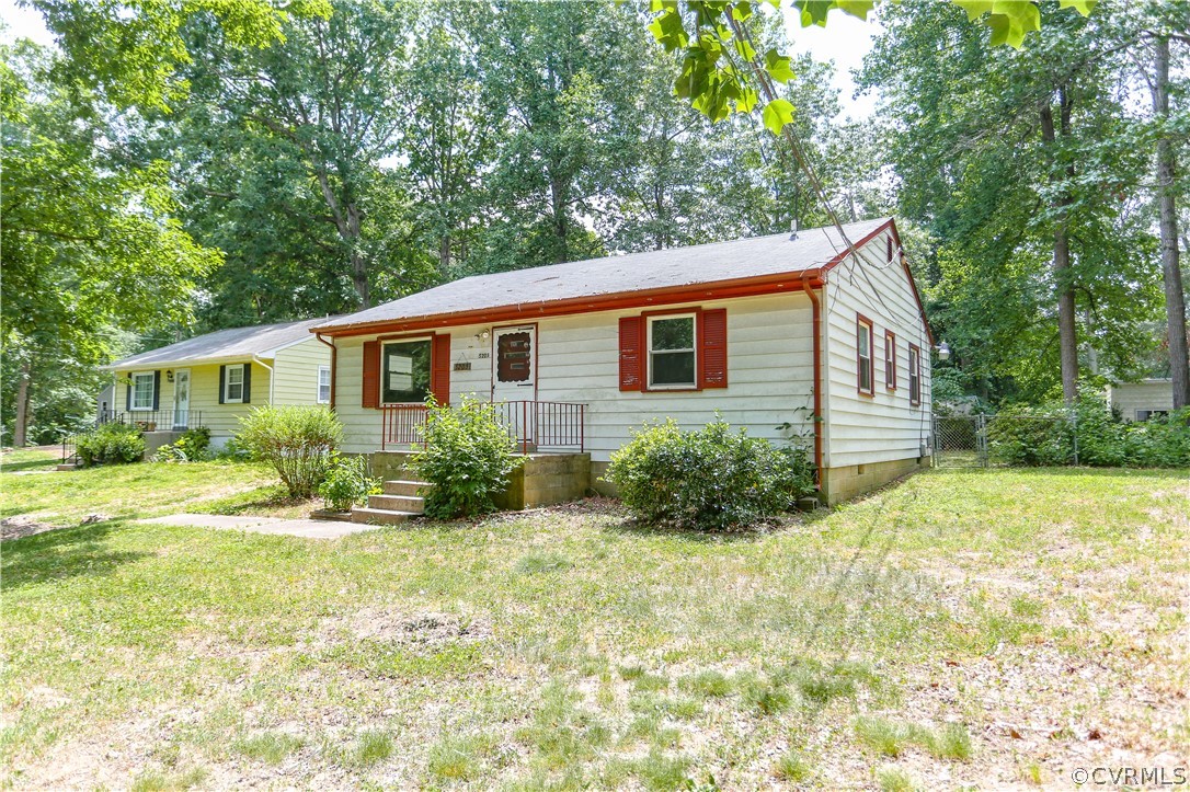 5205 Hemlock Road Quinton, VA 23141 - Photo 3 of 26 Gallery Image 3