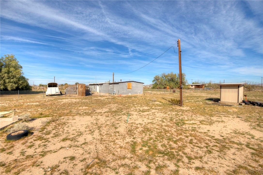 47631 Valley Center Road Newberry Springs, CA 92365 - Photo 37 of 40