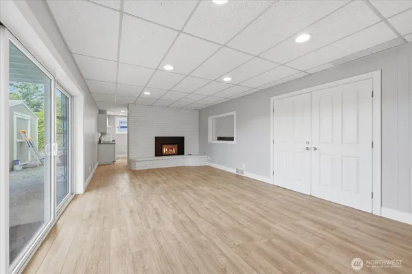 $2,000 | 3305 56th Street Southwest, Everett, WA 98203