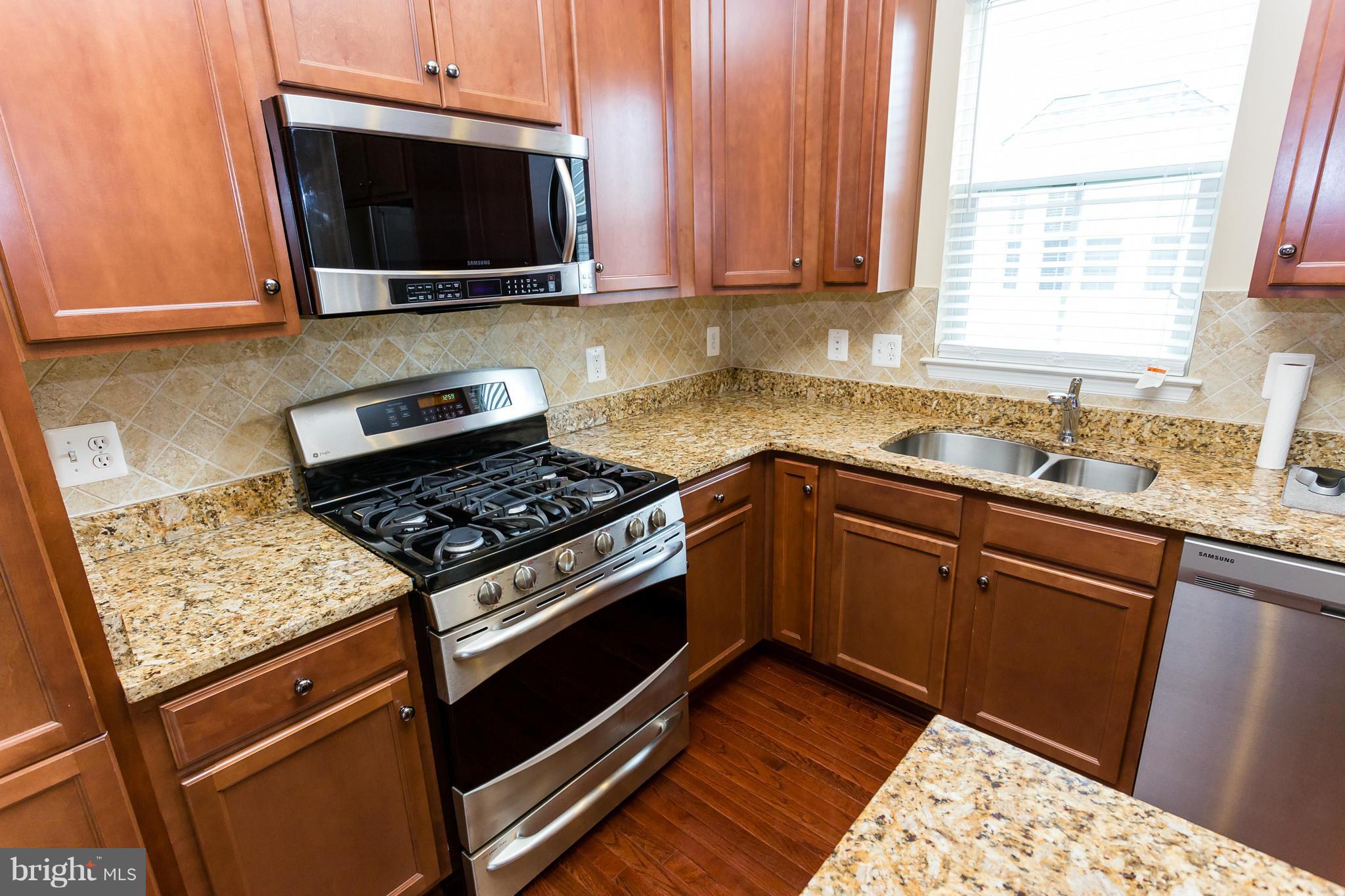 35 Short Branch Road Stafford, VA 22556 - Photo 8 of 30 Gourmet Kitchen with Gas Stove