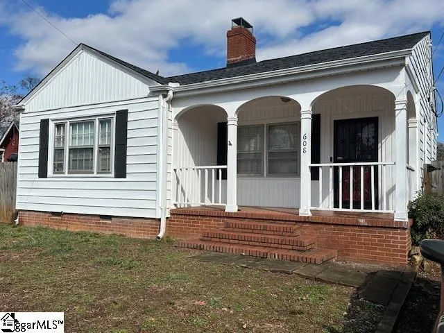 $1,600 | 608 Arlington Avenue, Greenville, SC 29601