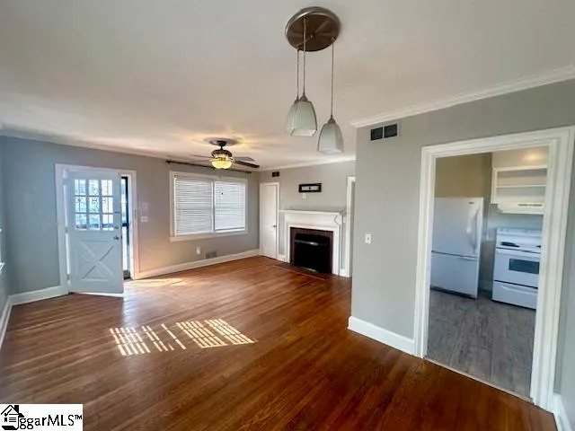 $1,600 | 608 Arlington Avenue, Greenville, SC 29601