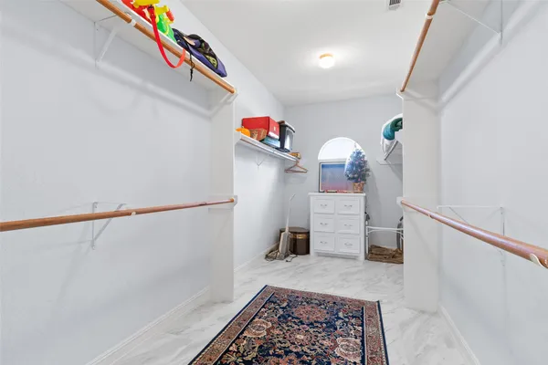 $475,000 | 30 Winthrop Harbor Court, Montgomery, TX 77356