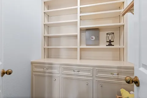 $475,000 | 30 Winthrop Harbor Court, Montgomery, TX 77356