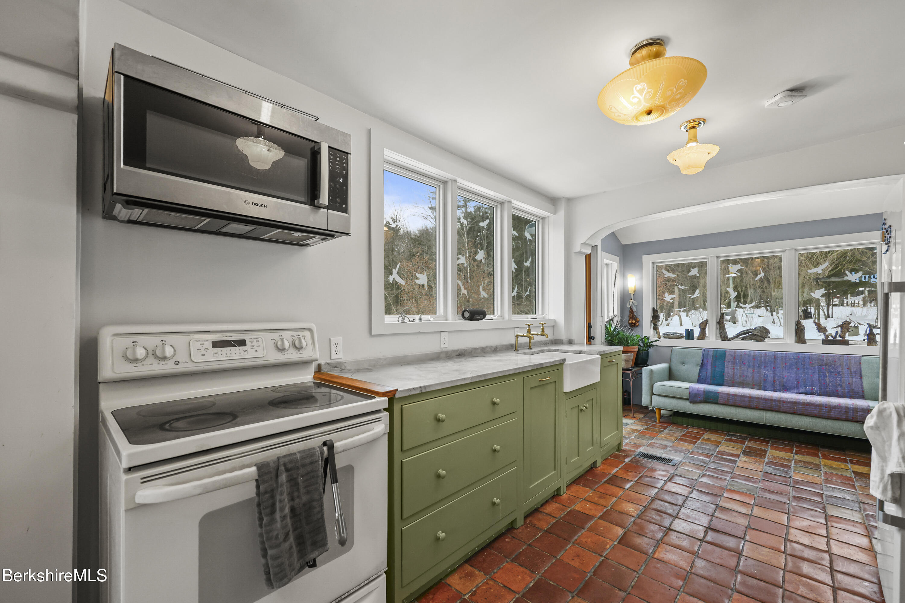 13 Jordan Road Cummington, MA 01026 - Photo 18 of 51 Kitchen/Nook