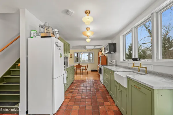 $333,000 | 13 Jordan Road, Cummington, MA 01026