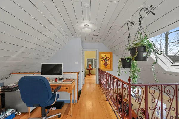 $333,000 | 13 Jordan Road, Cummington, MA 01026