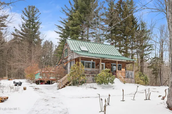 $333,000 | 13 Jordan Road, Cummington, MA 01026