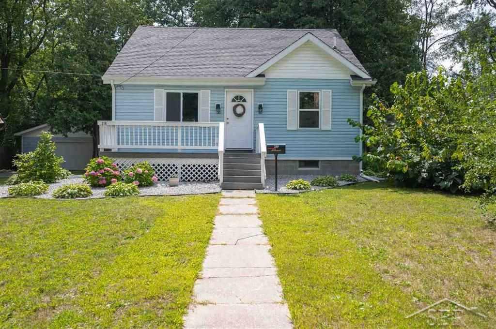 219 West Sugnet Road Midland, MI 48640 - Photo 1 of 23 50052857.JPG