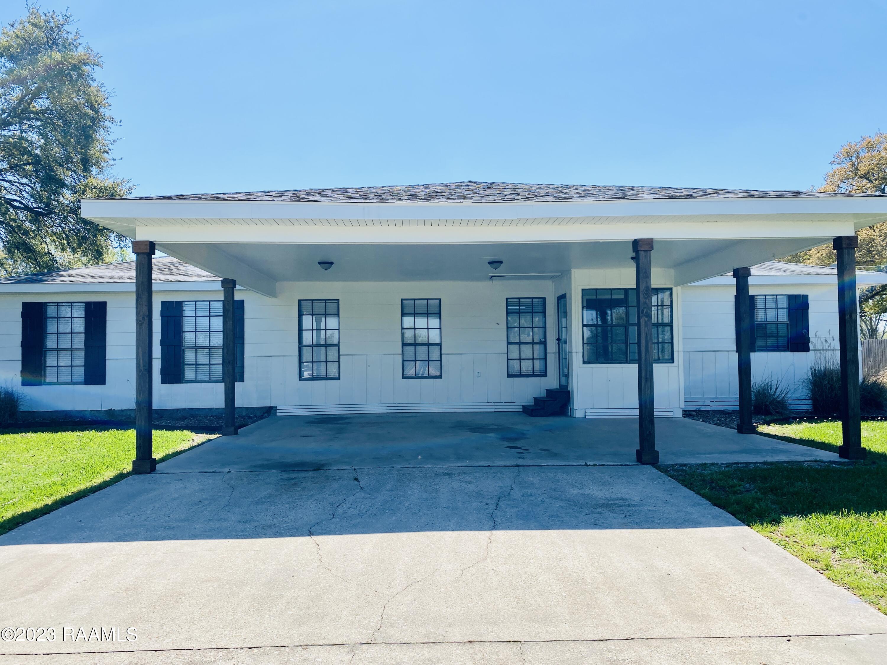 378 Credeur Road Sunset, LA 70584 - Photo 2 of 31 front exterior