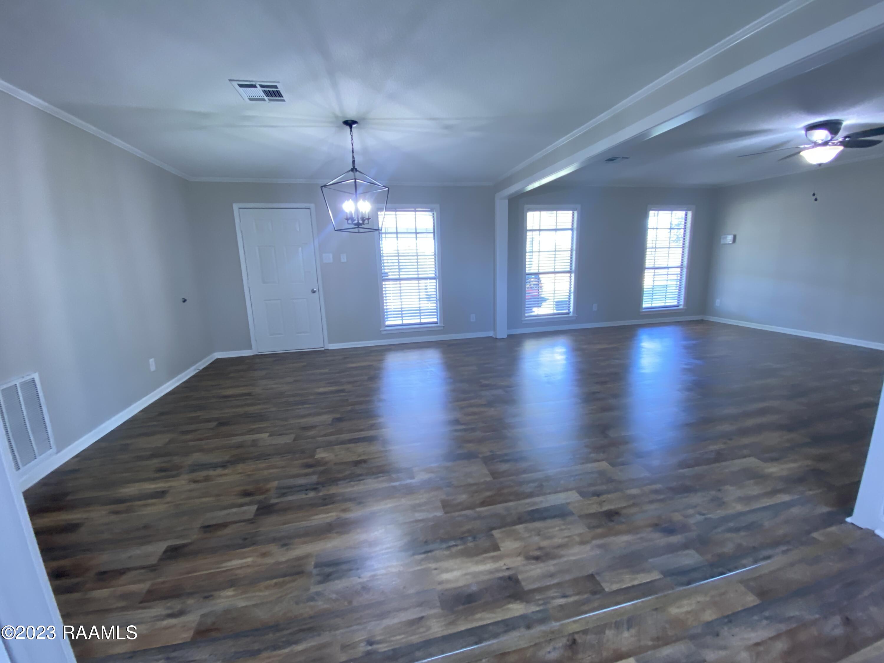 378 Credeur Road Sunset, LA 70584 - Photo 5 of 31 Dining