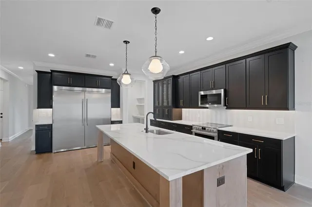 $829,900 | 5351 Clubhouse Hills Lane, Lakeland, FL 33812