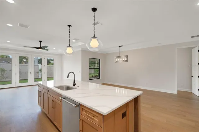 $829,900 | 5351 Clubhouse Hills Lane, Lakeland, FL 33812