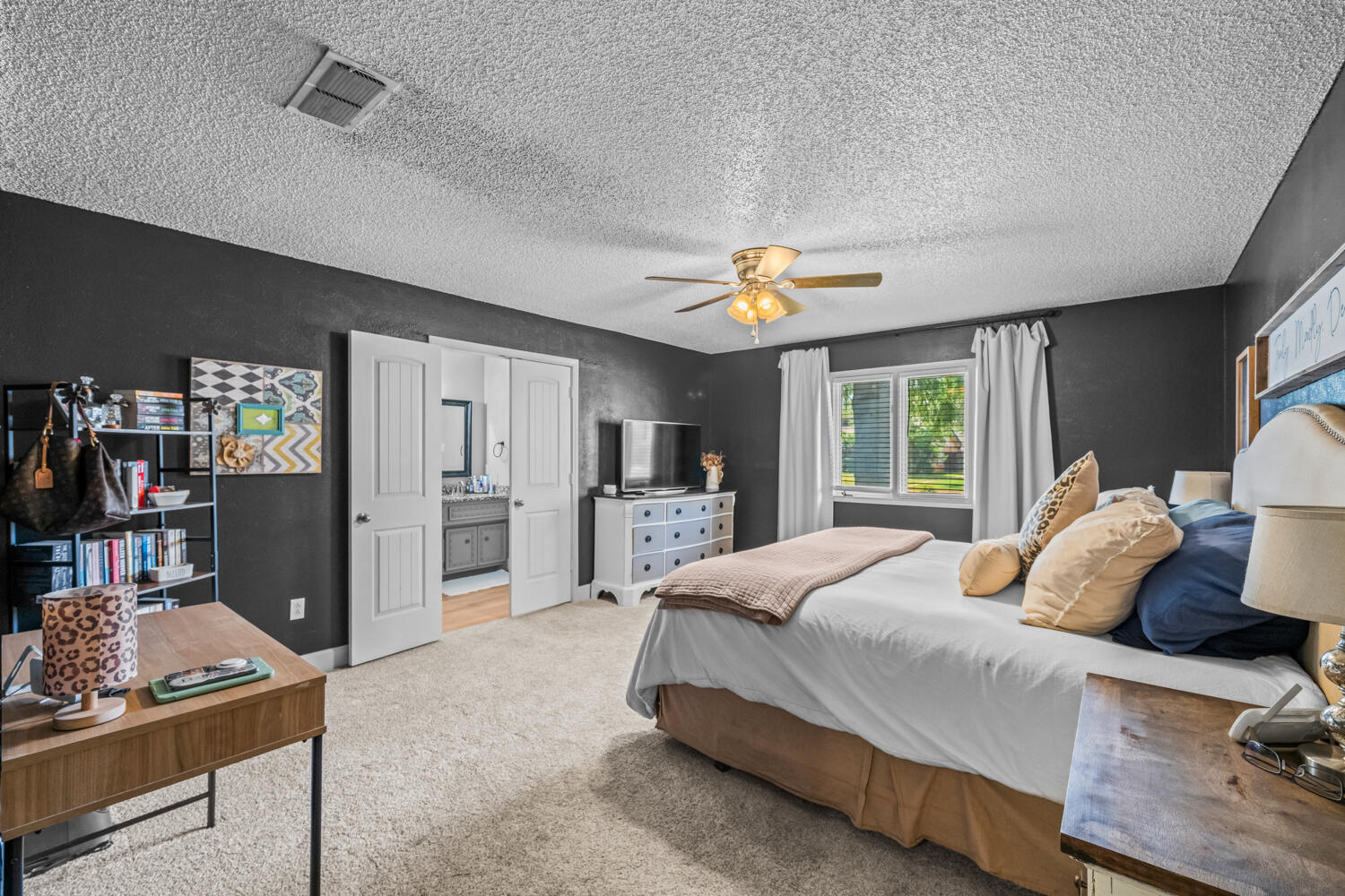 5402 89th Street Lubbock, TX 79424 - Photo 18 of 42 5402 89th St interiors blurred-1