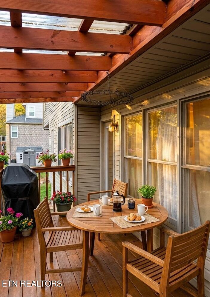 118 West Melbourne Road Oak Ridge, TN 37830 - Photo 12 of 13 porch_image