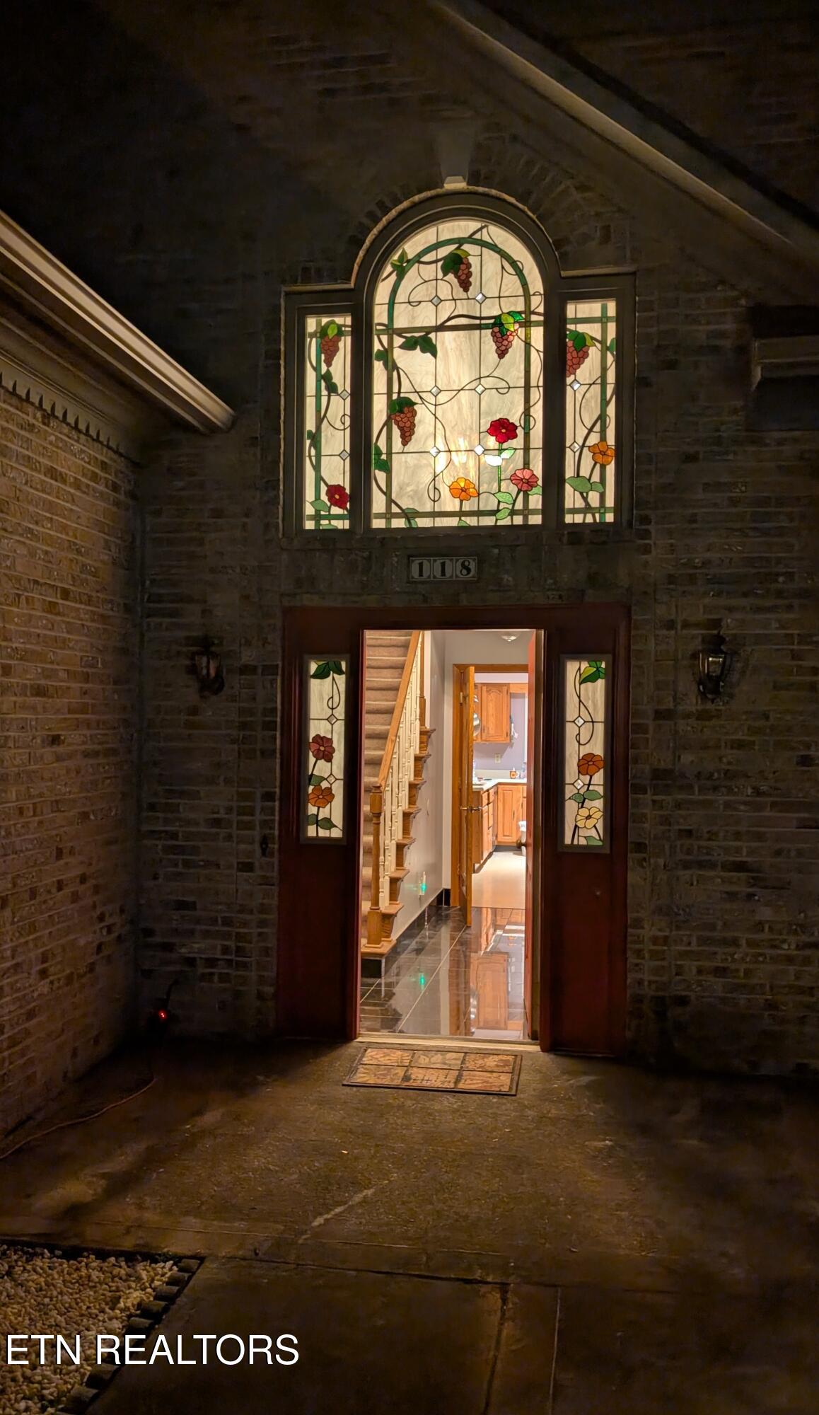 118 West Melbourne Road Oak Ridge, TN 37830 - Photo 13 of 13 entrance