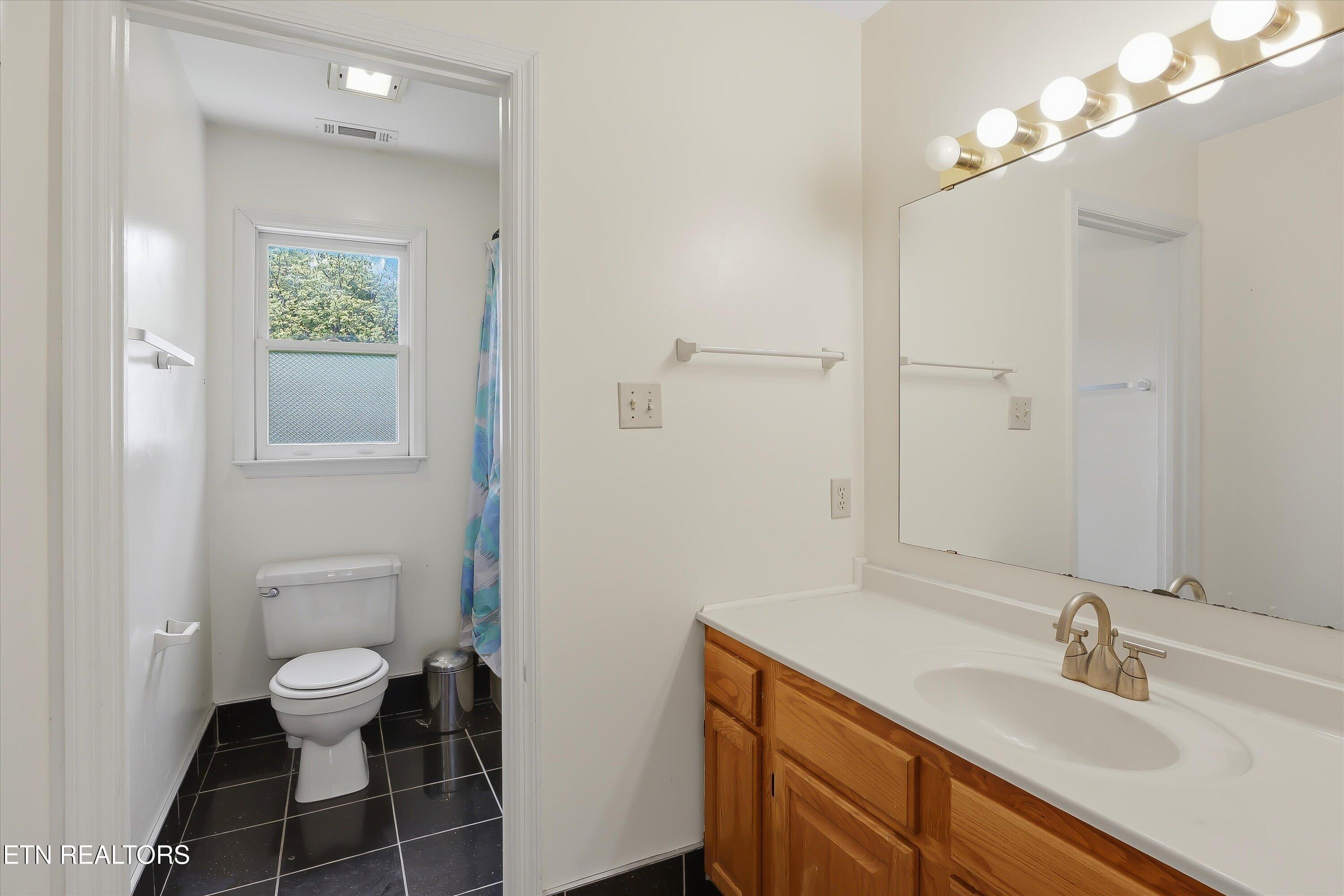 118 West Melbourne Road Oak Ridge, TN 37830 - Photo 21 of 35 20-118 W Melbourne Rd-20