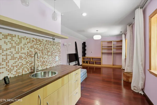 $645,000 | 118 West Melbourne Road, Oak Ridge, TN 37830