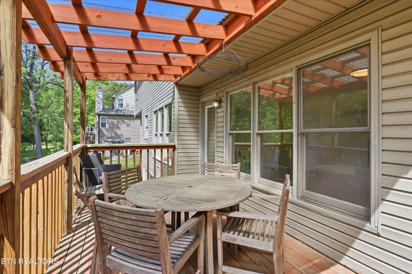 $645,000 | 118 West Melbourne Road, Oak Ridge, TN 37830