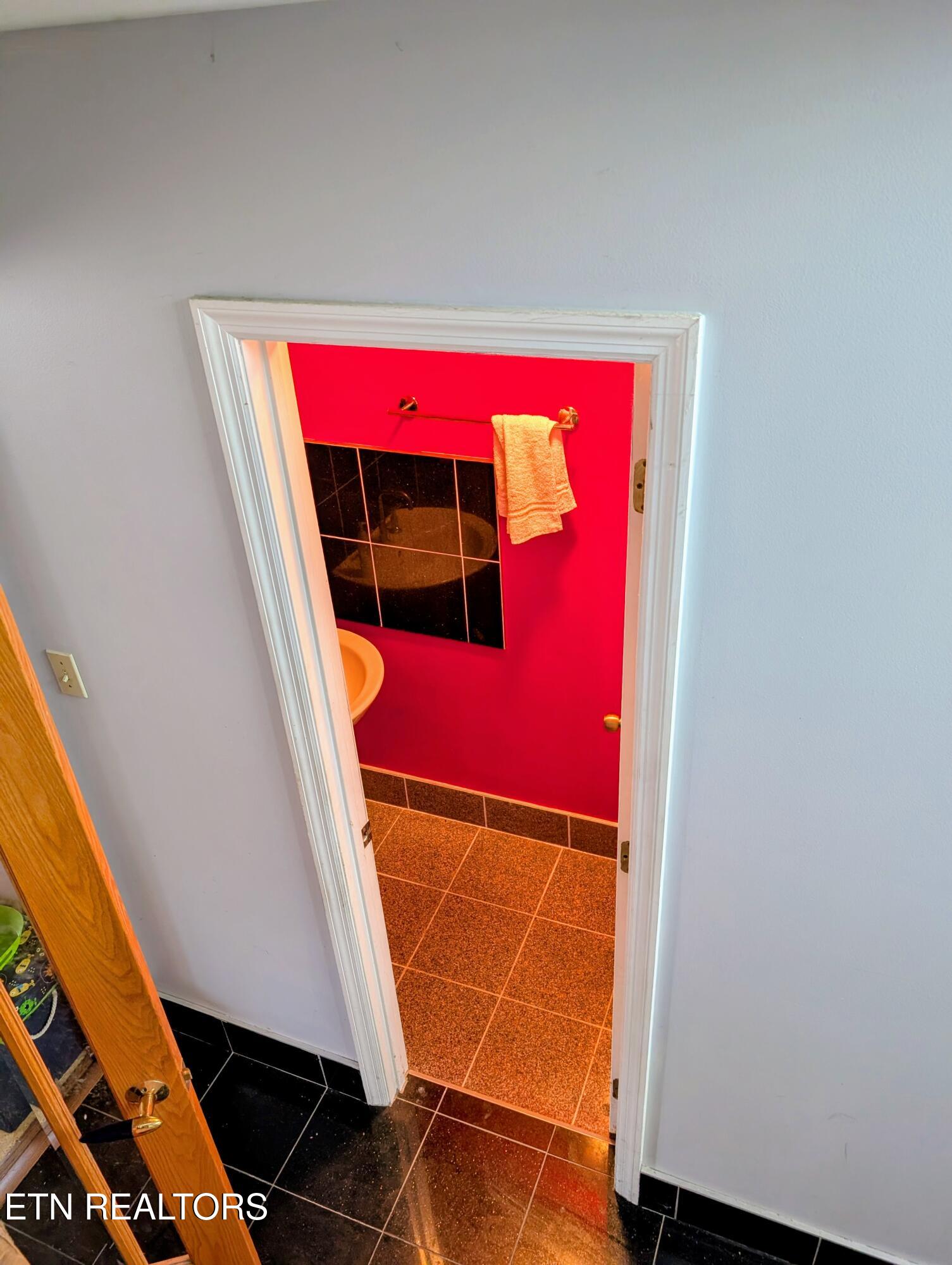 118 West Melbourne Road Oak Ridge, TN 37830 - Photo 6 of 13 from_stairs_view