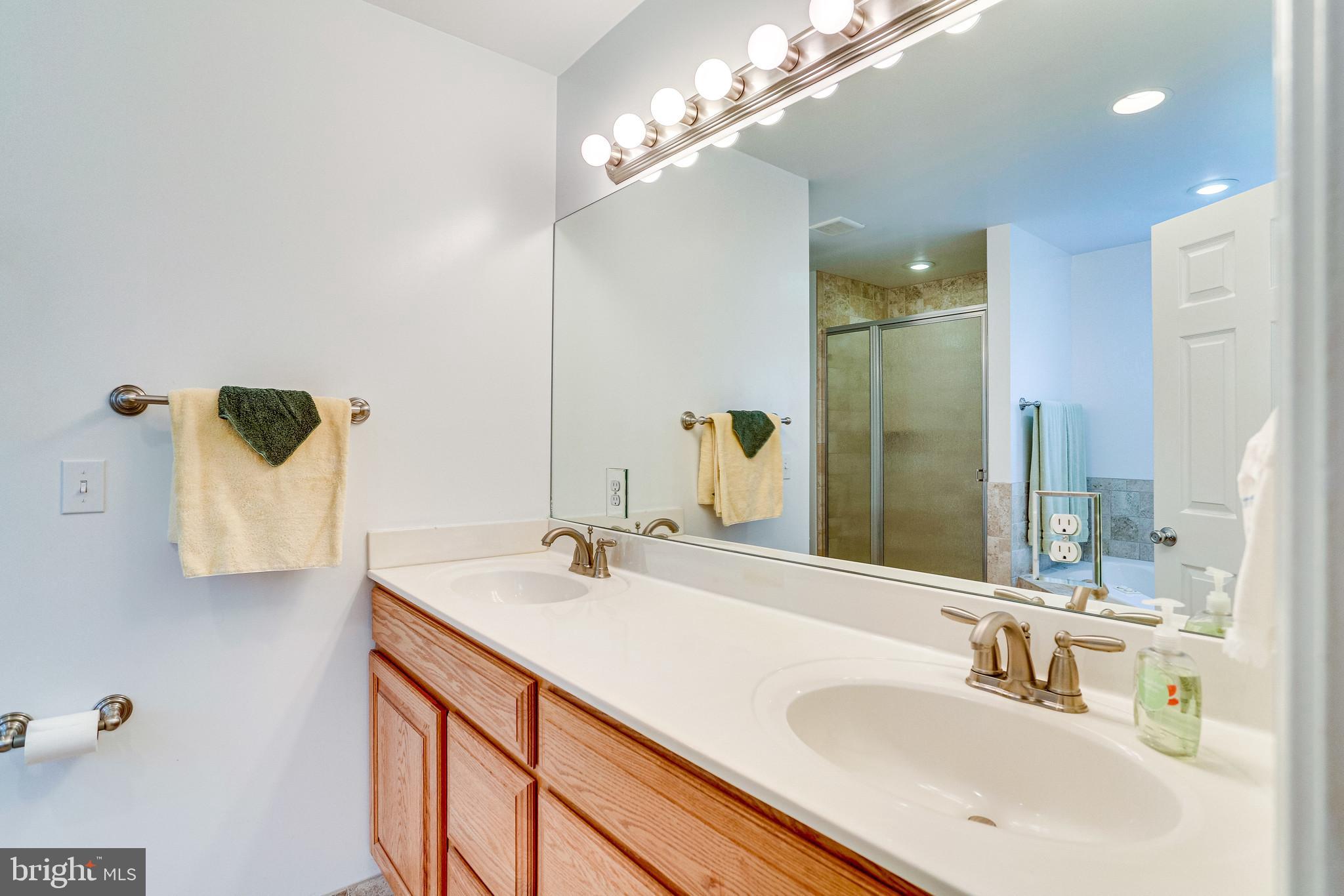 1605 Mithering Lane Silver Spring, MD 20905 - Photo 20 of 37 Gallery Image 20