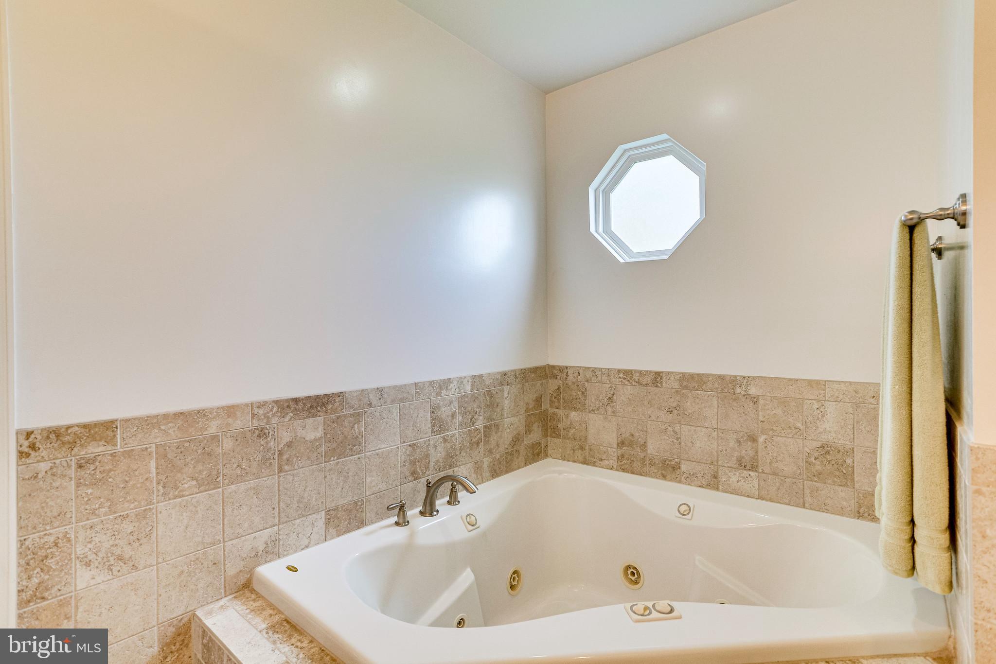 1605 Mithering Lane Silver Spring, MD 20905 - Photo 21 of 37 Gallery Image 21