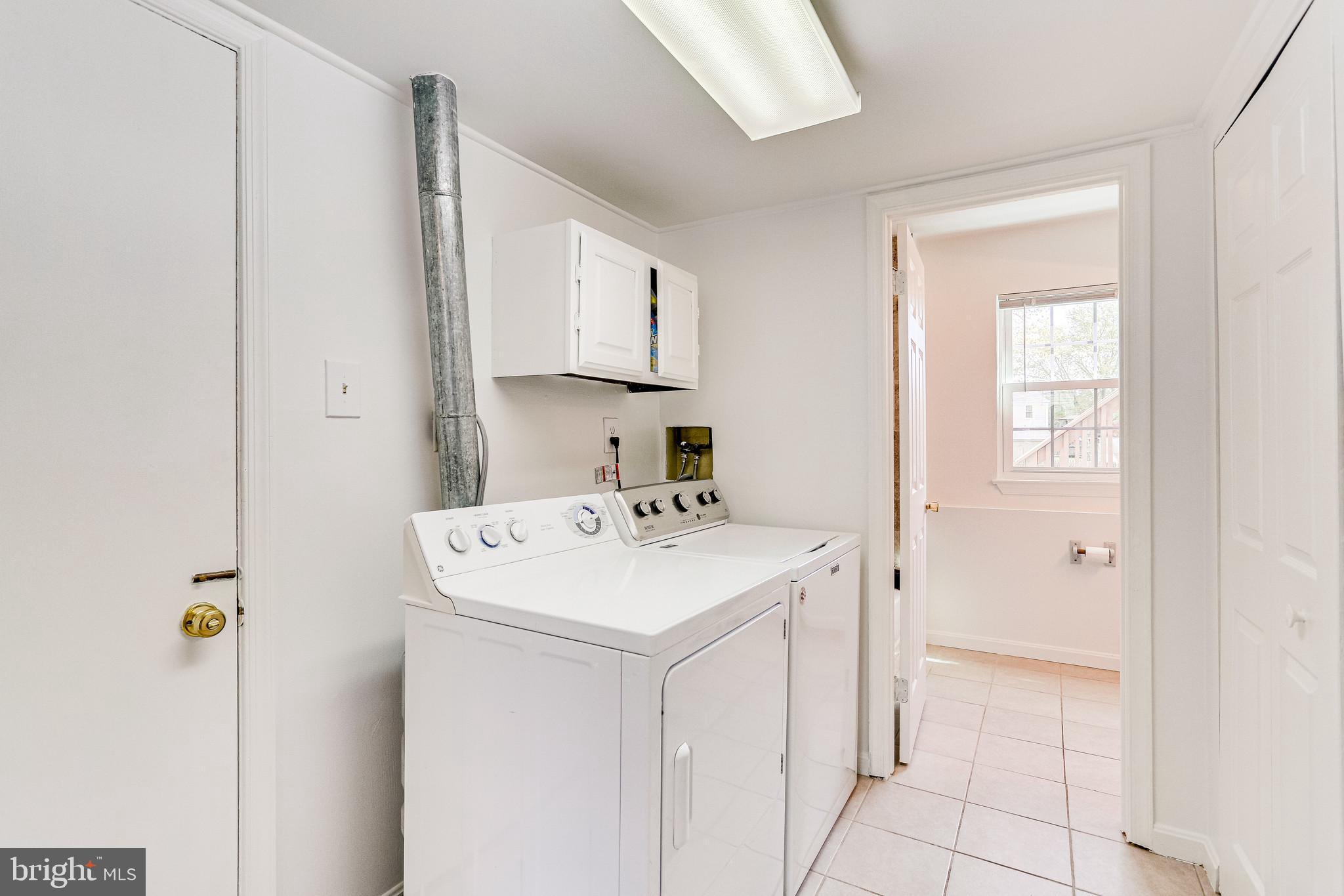 1605 Mithering Lane Silver Spring, MD 20905 - Photo 28 of 37 Gallery Image 28