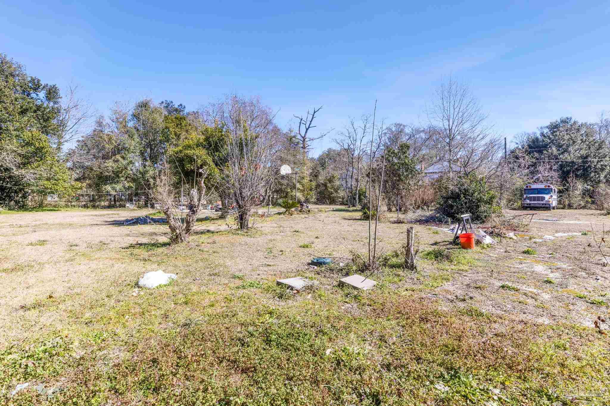 426 Front Street Century, FL 32535 - Photo 11 of 72